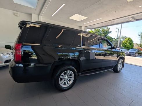 Used 2020 Chevrolet Suburban LT AWD/4WD image 12
