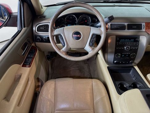 Used 2014 GMC Yukon XL SLT RWD image 19