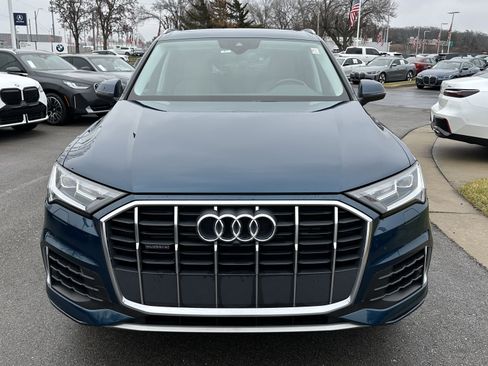 Used 2022 Audi Q7 Premium image 3