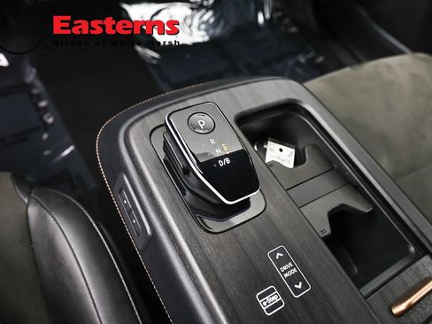 Used 2024 Nissan Ariya AWD image 13