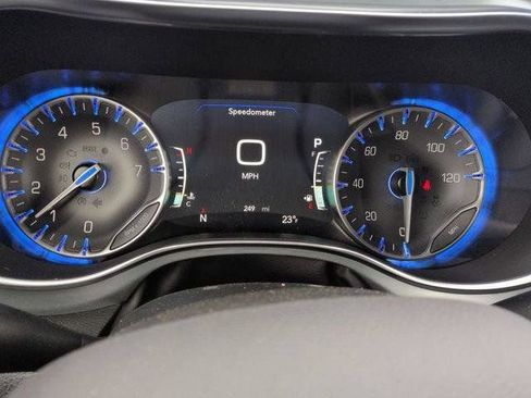 New 2026 Chrysler Pacifica Limited w/ S Appearance Package AWD/4WD image 17