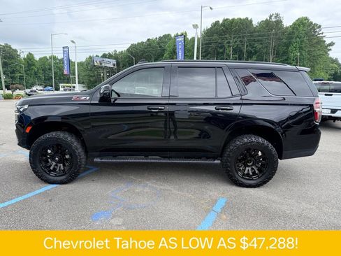 Used 2021 Chevrolet Tahoe Z71 w/ Luxury Package AWD/4WD image 3