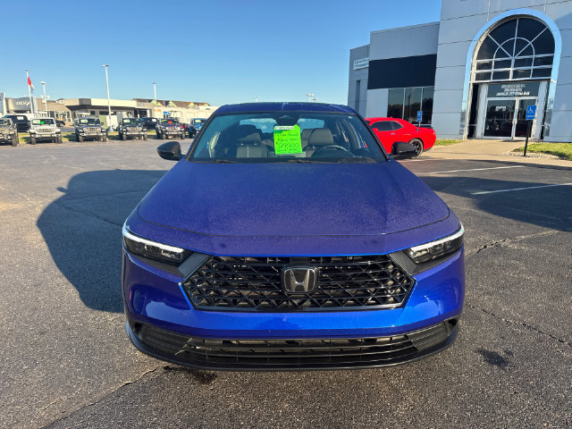 Used 2024 Honda Accord Sport image 2