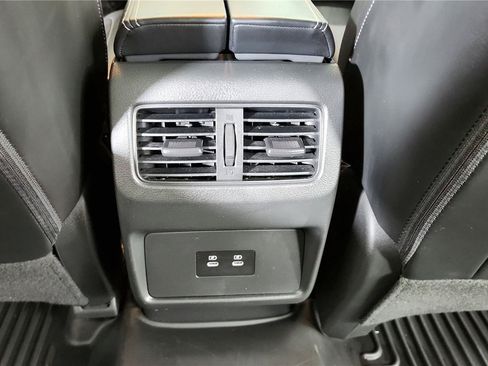 Certified 2025 Nissan Rogue Platinum AWD/4WD image 23