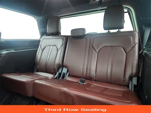 Used 2023 Ford Expedition Limited image 24