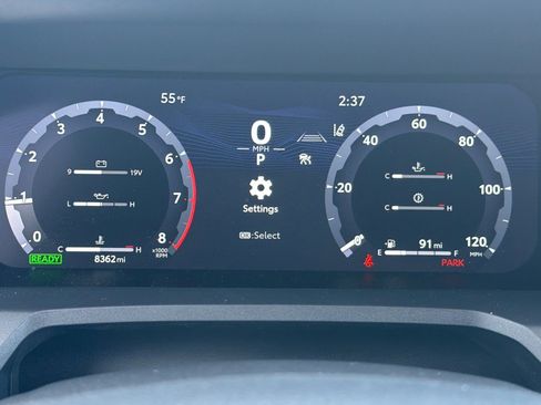 Used 2025 Toyota 4Runner Trailhunter image 25