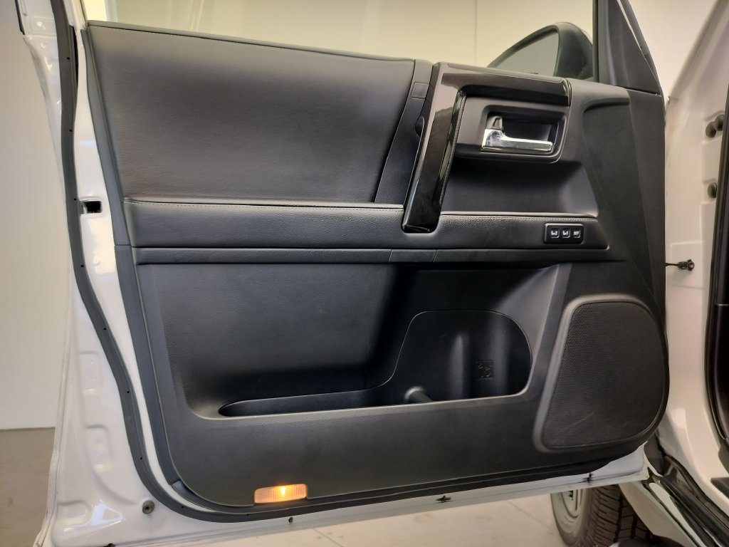 Used 2020 Toyota 4Runner Nightshade AWD/4WD image 17