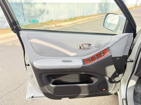 Used 2006 Toyota Highlander 4WD Hybrid image 16