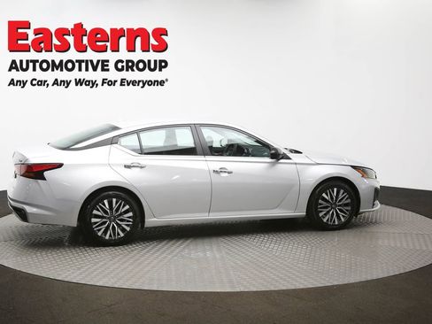Used 2024 Nissan Altima 2.5 SV image 43