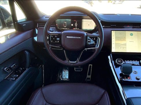 Used 2023 Land Rover Range Rover Sport SE Dynamic image 6