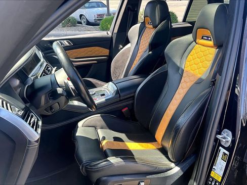 Used 2022 BMW X5 M w/ Competition Package 2 image 9