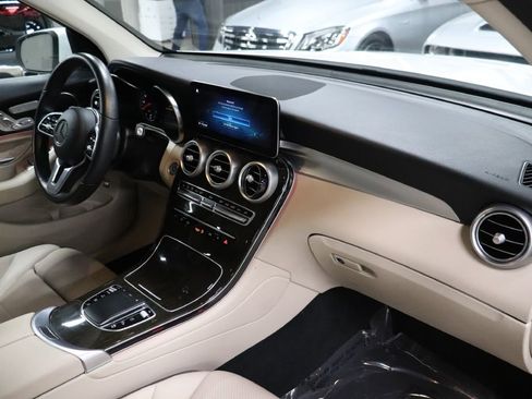 Used 2022 Mercedes-Benz GLC 300 image 25