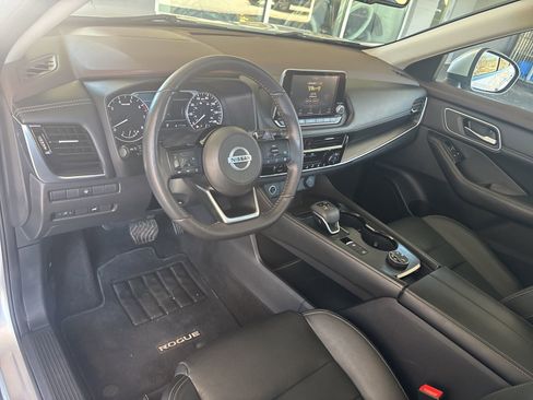 Used 2021 Nissan Rogue SL image 11