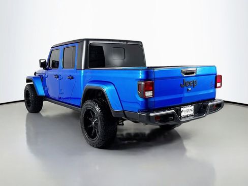 Used 2022 Jeep Gladiator Willys image 8