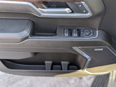 Used 2025 GMC Sierra 1500 Elevation w/ Preferred Package image 28