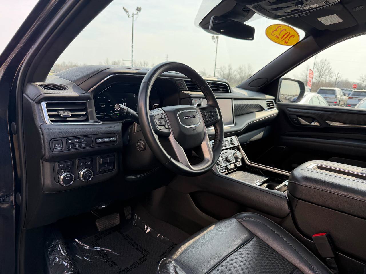 Used 2023 GMC Yukon Denali w/ Max Trailering Package AWD/4WD image 14