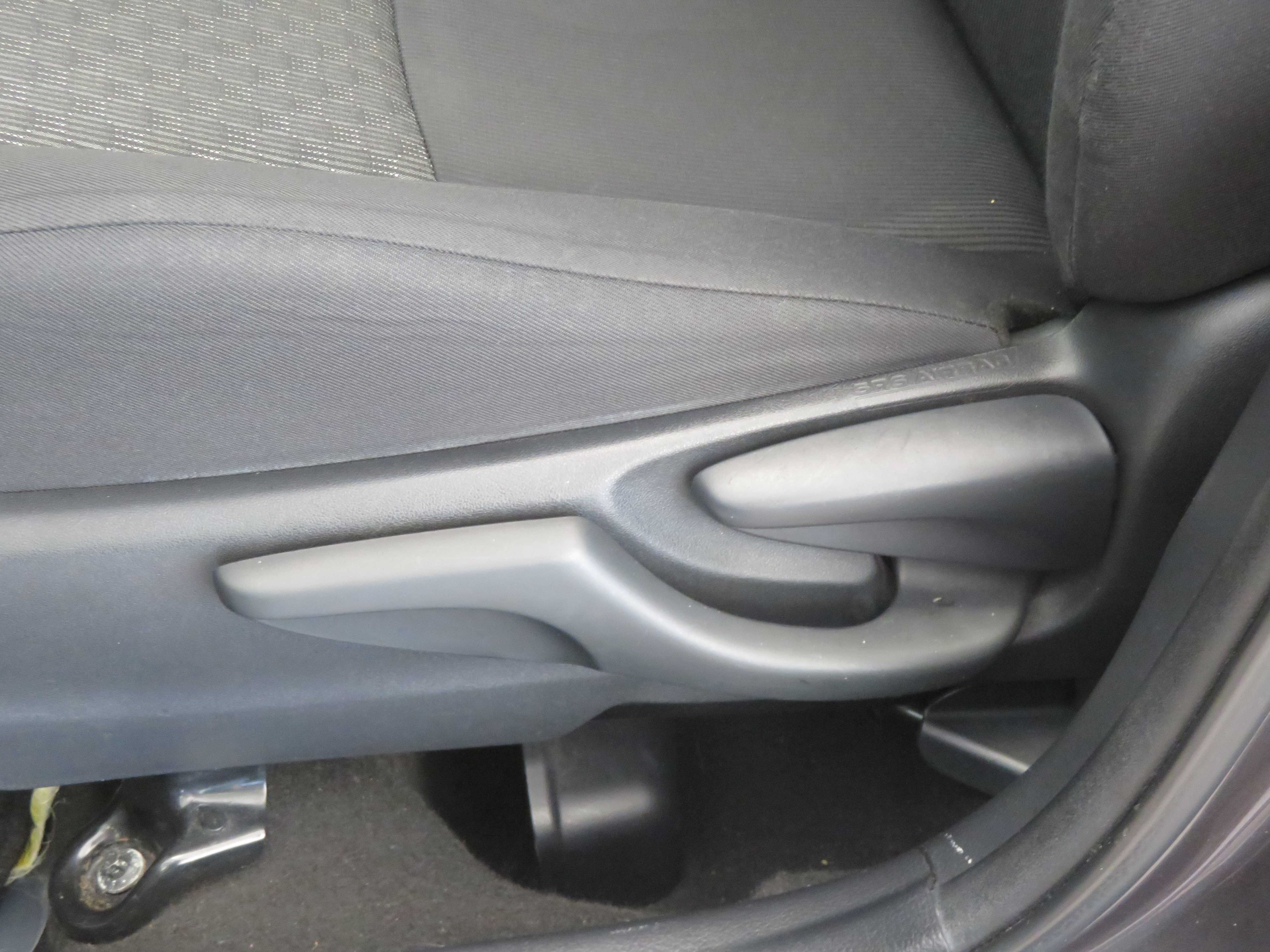 Used 2015 Toyota Yaris L FWD image 16