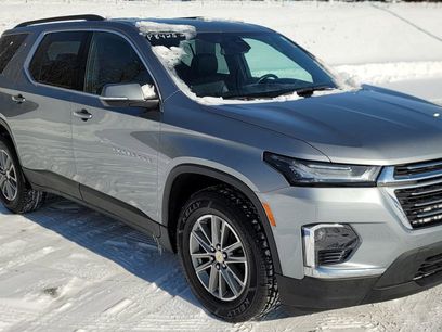 Used 2023 Chevrolet Traverse LT