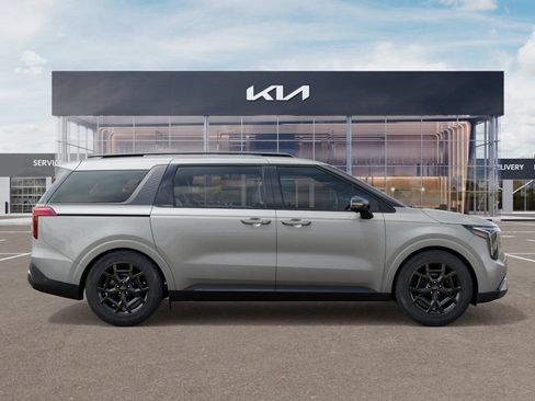 New 2027 Kia Carnival SX FWD image 3