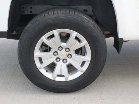 Used 2022 Chevrolet Colorado LT w/ Fleet Safety Package RWD image 29