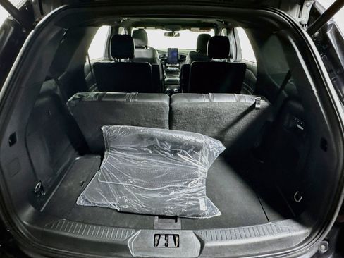 Used 2023 Ford Explorer ST w/ Equipment Group 401A AWD/4WD image 26