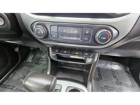 Used 2016 Chevrolet Colorado LT image 27