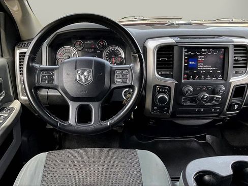 Used 2019 RAM 1500 Big Horn image 12