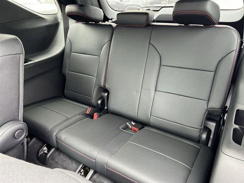 Certified 2025 Chevrolet Traverse RS w/ LPO, Floor Liner Package image 27