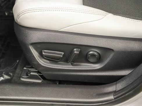 Used 2023 Toyota Corolla XSE FWD image 19