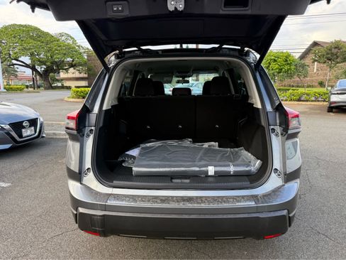 New 2026 Nissan Rogue SV FWD image 11