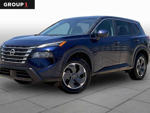 Used 2024 Nissan Rogue SV FWD image 1