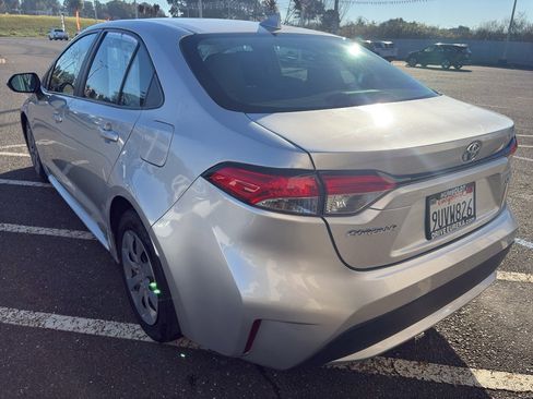 Used 2022 Toyota Corolla LE image 15