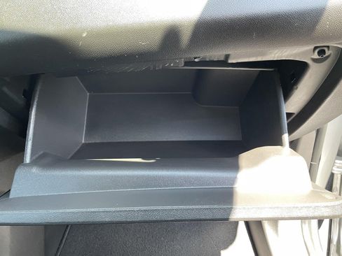 Used 2019 Chevrolet Equinox LT w/ Driver Convenience Package FWD image 45
