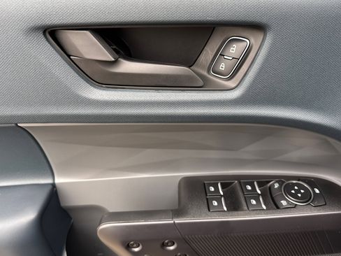 New 2025 Ford Maverick XLT w/ XLT Luxury Package image 10