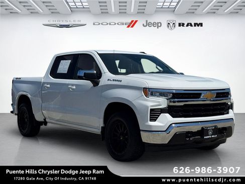 Used 2024 Chevrolet Silverado 1500 LT w/ Protection Package AWD/4WD image 1