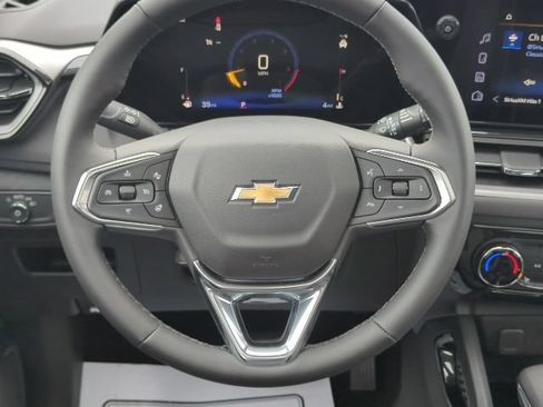 New 2026 Chevrolet TrailBlazer LT w/ LT Cold Weather Package FWD image 8