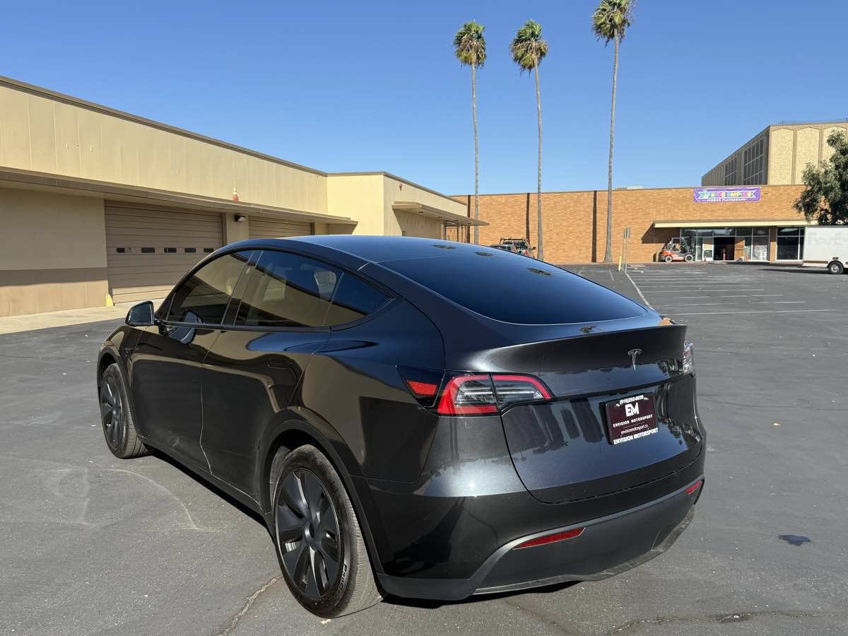 Used 2024 Tesla Model Y Long Range RWD image 5