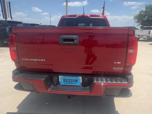 Used 2022 Chevrolet Colorado LT w/ LT Convenience Package AWD/4WD image 7