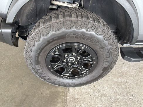 Used 2022 Ford Bronco Badlands AWD/4WD image 10