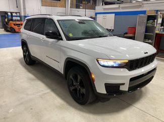 Used 2023 Jeep Grand Cherokee L Laredo video 1