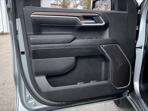 Certified 2025 Chevrolet Silverado 1500 LT image 20