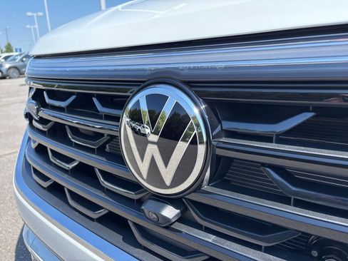 New 2026 Volkswagen Atlas Cross Sport SEL Premium R-Line AWD/4WD image 9