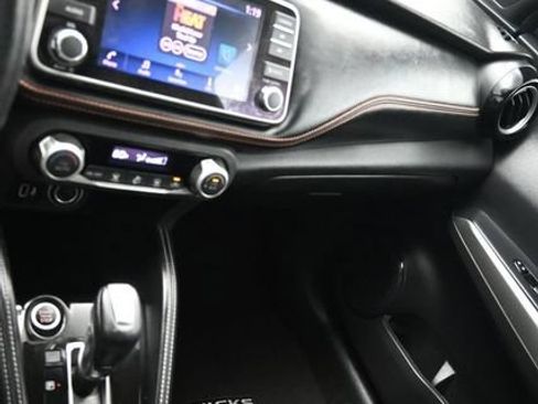 Used 2018 Nissan Kicks SR FWD image 15