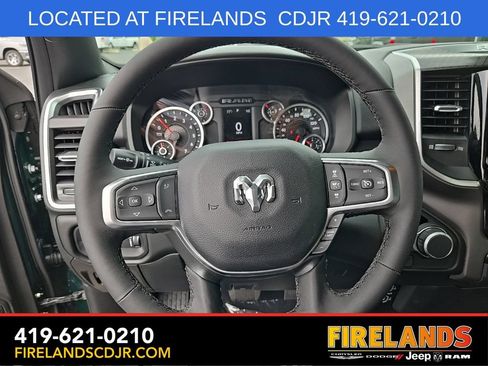 New 2026 RAM 1500 4x4 Crew Cab image 18