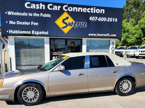 Used 2004 Cadillac De Ville DHS w/ Equipment Group image 10