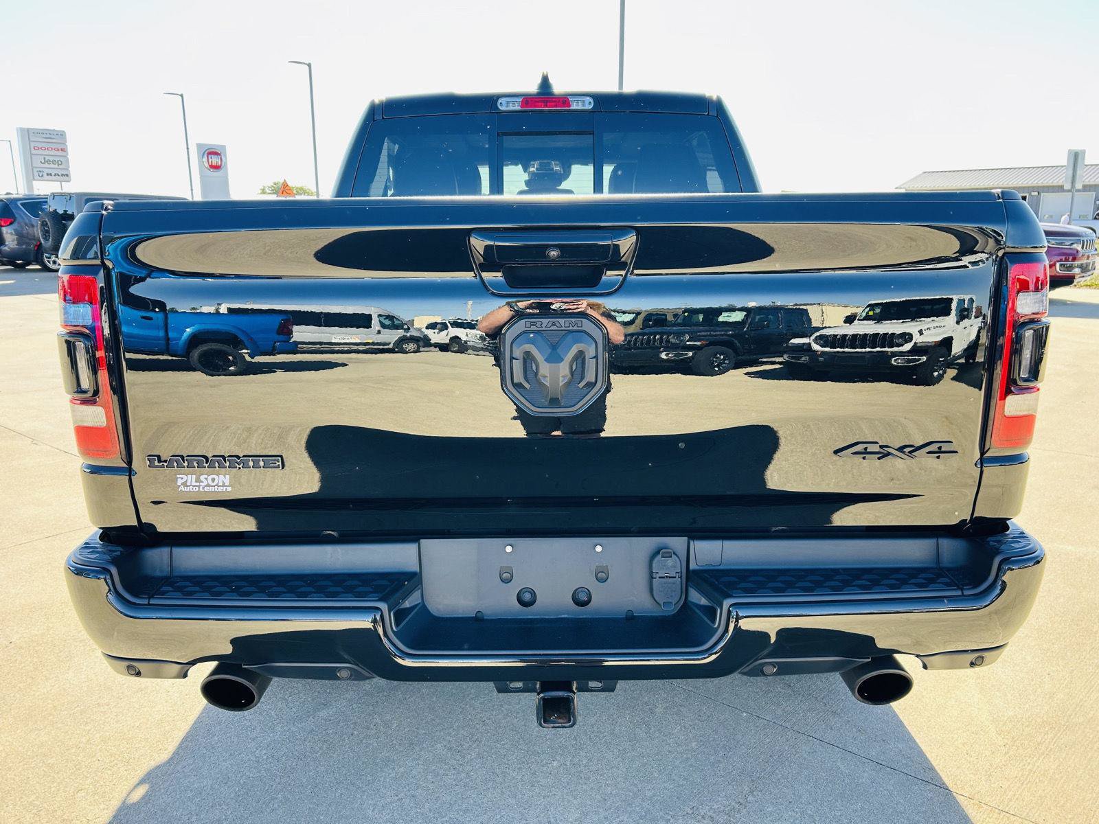Used 2023 RAM 1500 Laramie AWD/4WD image 38