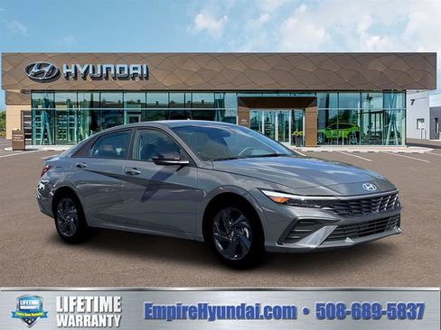 New 2026 Hyundai Elantra Sport FWD image 10