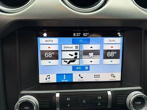 Used 2018 Ford Mustang Premium RWD image 17