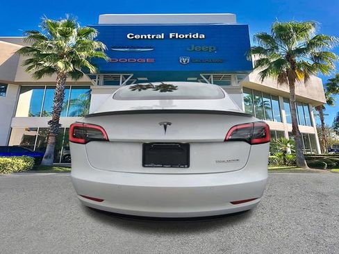 Used 2022 Tesla Model 3 Performance image 6