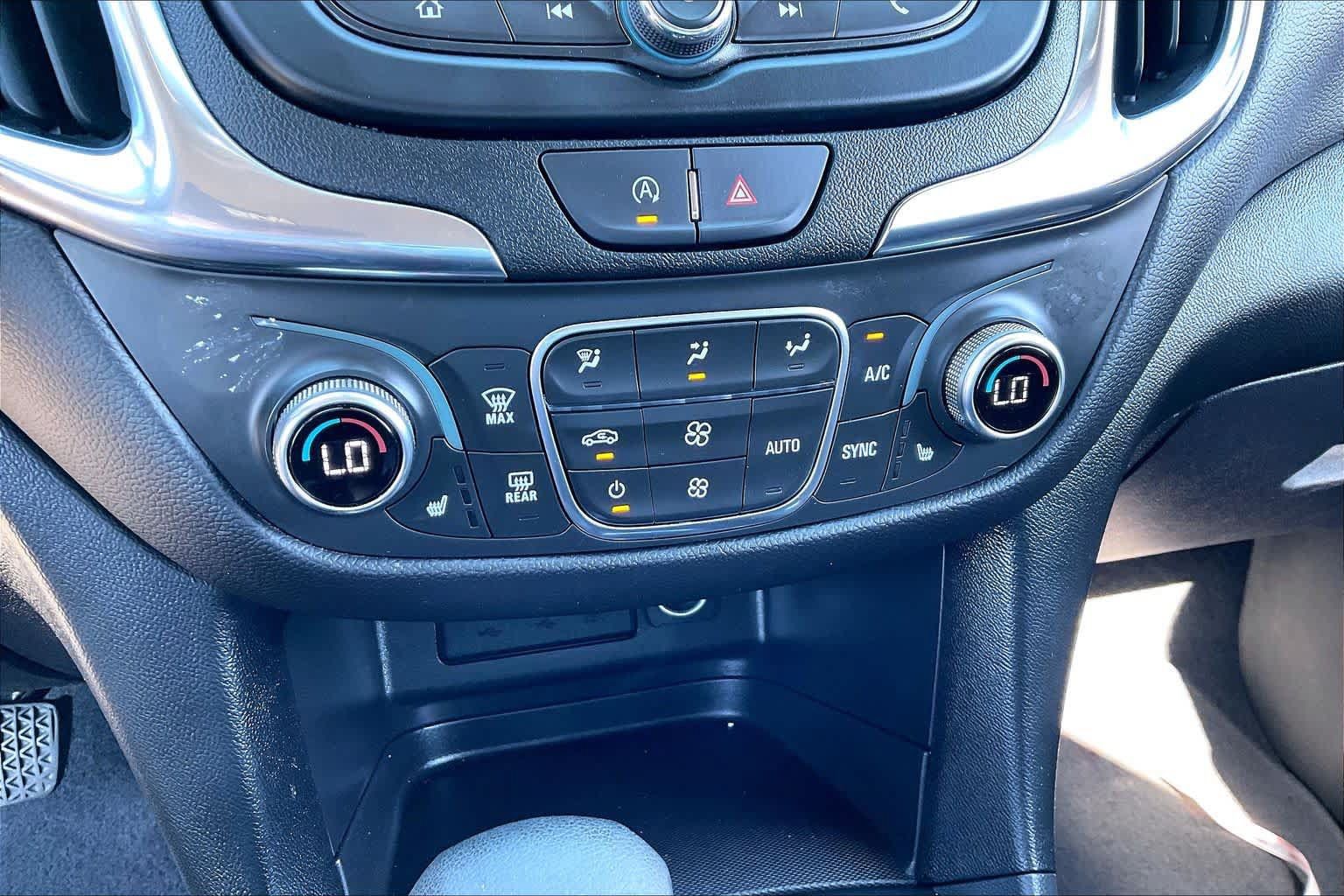 Used 2024 Chevrolet Equinox LT AWD/4WD image 31